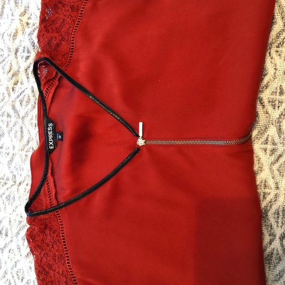 Express Blouse - Picture 3 of 3